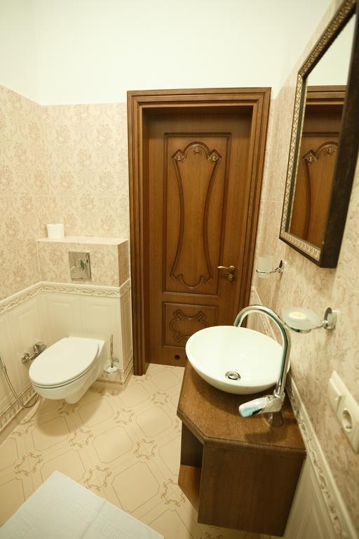 Mini-Hotel Guest House Inn Lviv Exteriör bild